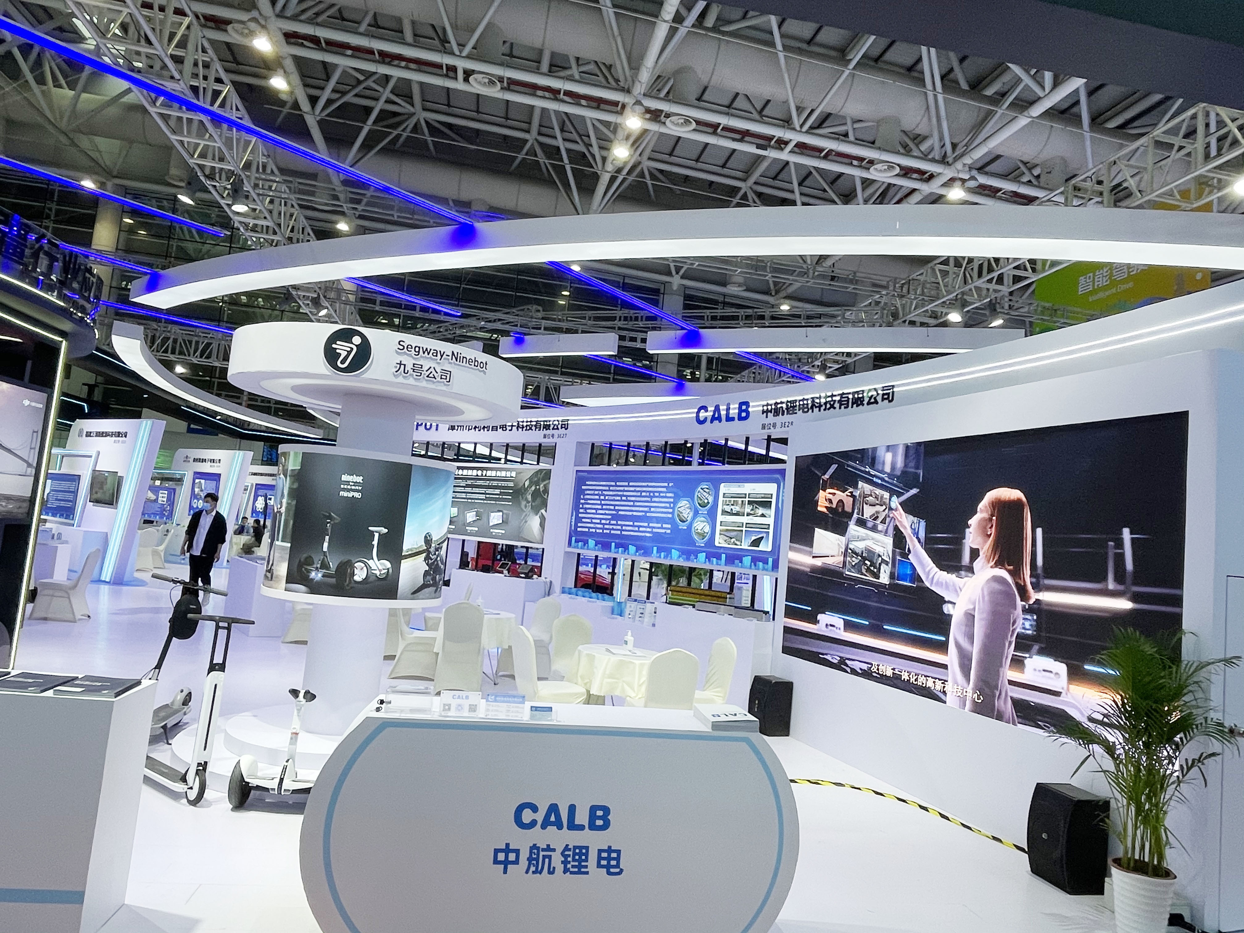 數字中國 美好中國|中航鋰電亮相中國（福州）國際數字產品博覽會